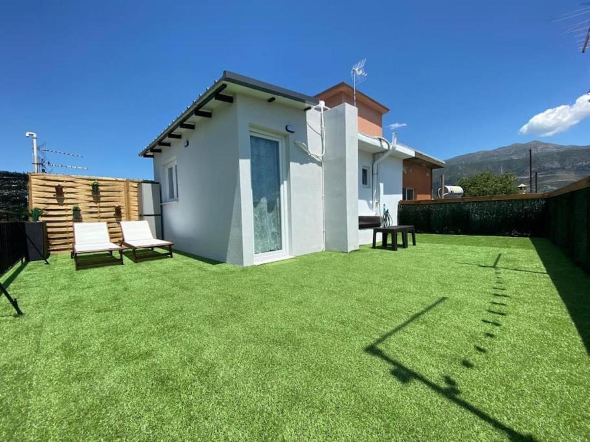 Rooftop Apartment With Garden In Ioannina Exterior photo
