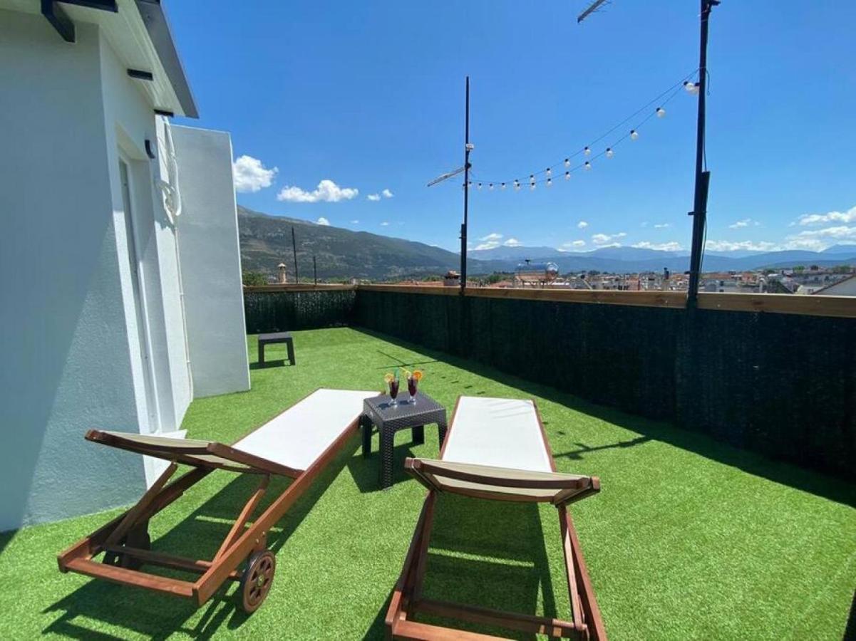 Rooftop Apartment With Garden In Ioannina Exterior photo